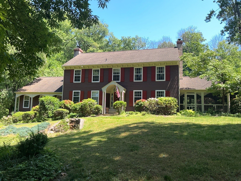 Before New siding and windows on Chester home