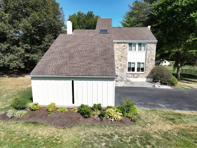 siding and roof replacement on bryn mawr home