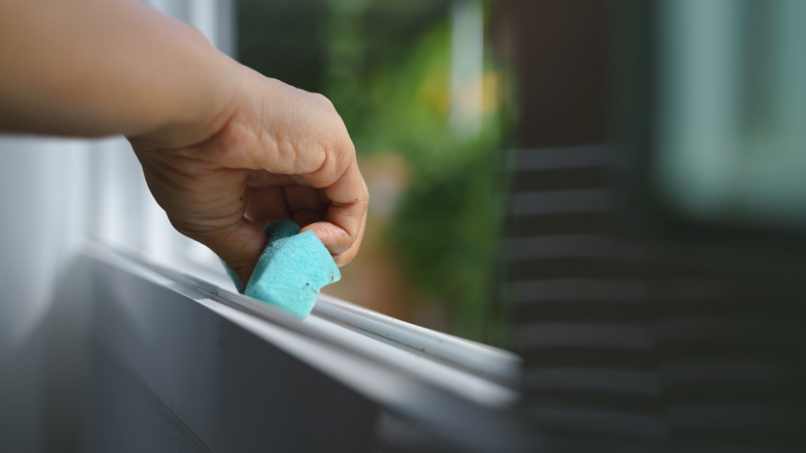 window maintenance and cleaning